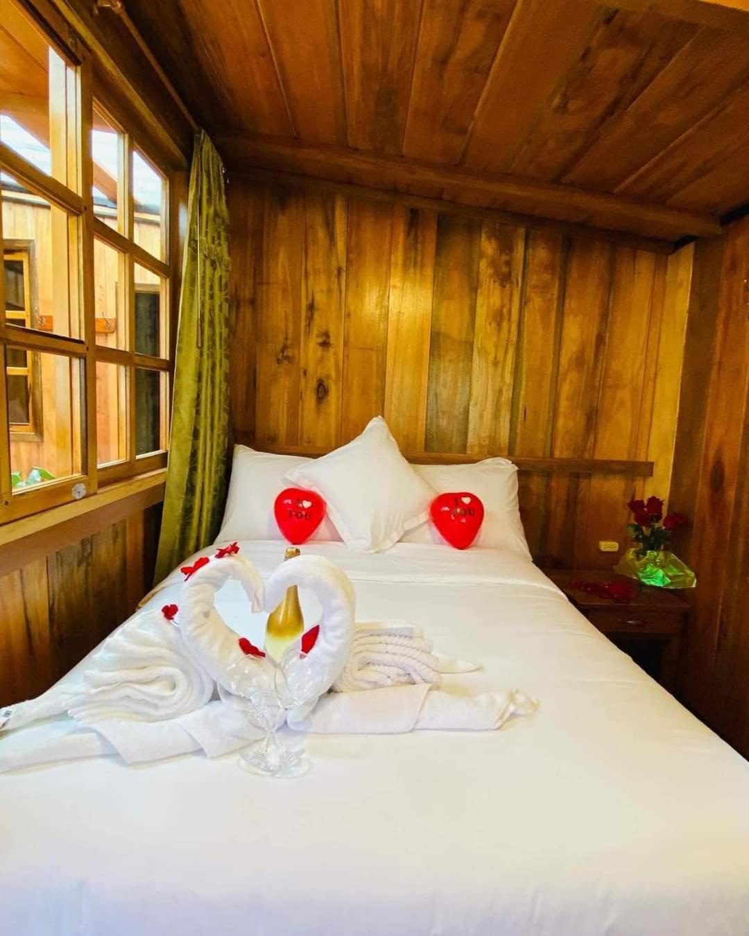 Guayabo Hostal Mindo Bagian luar foto