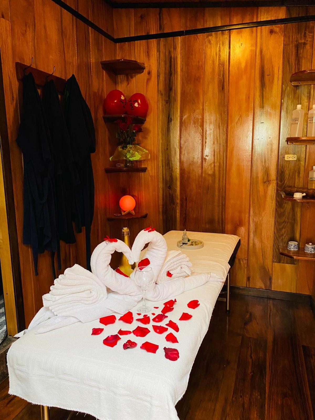 Guayabo Hostal Mindo Bagian luar foto