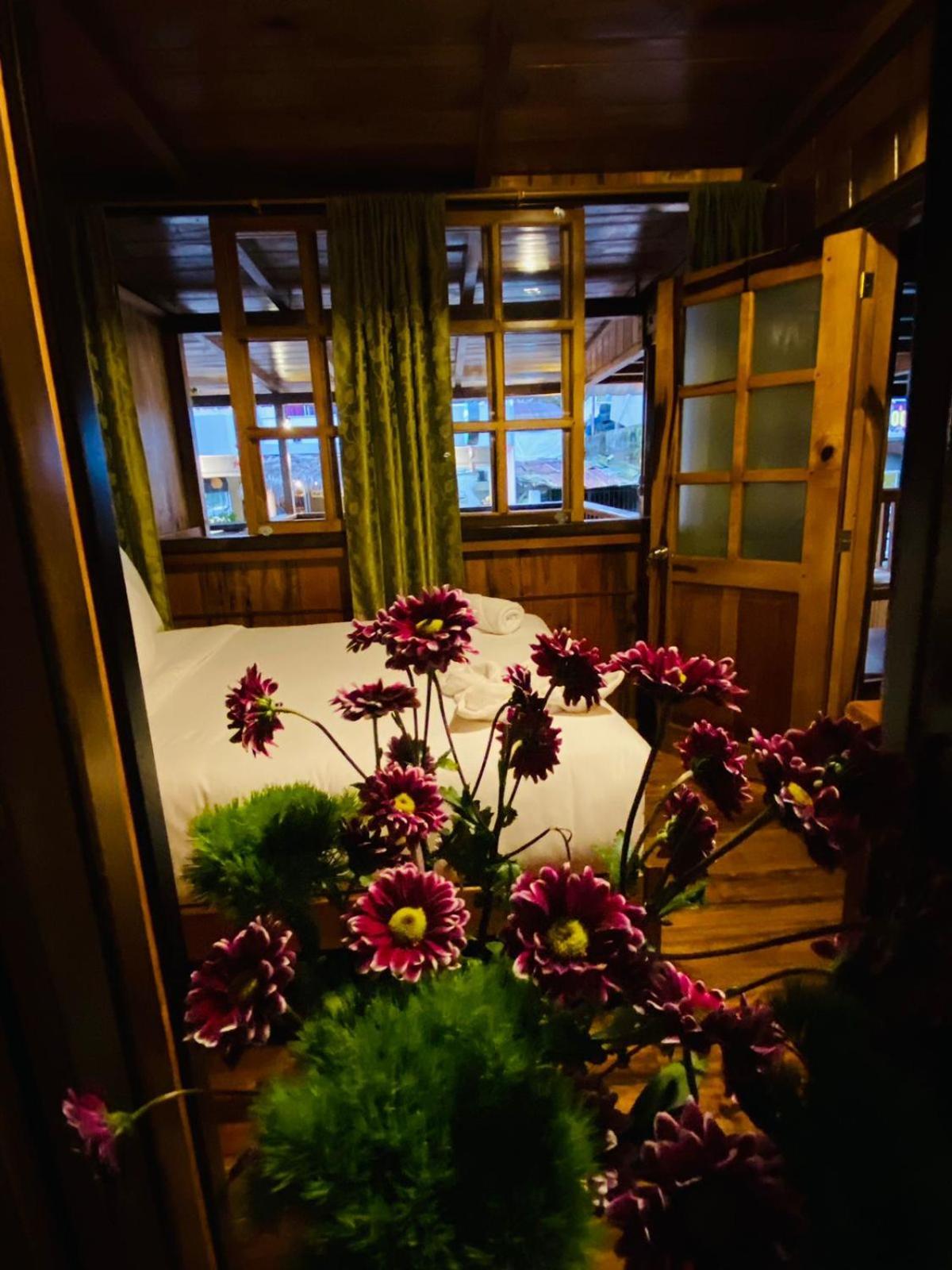 Guayabo Hostal Mindo Bagian luar foto