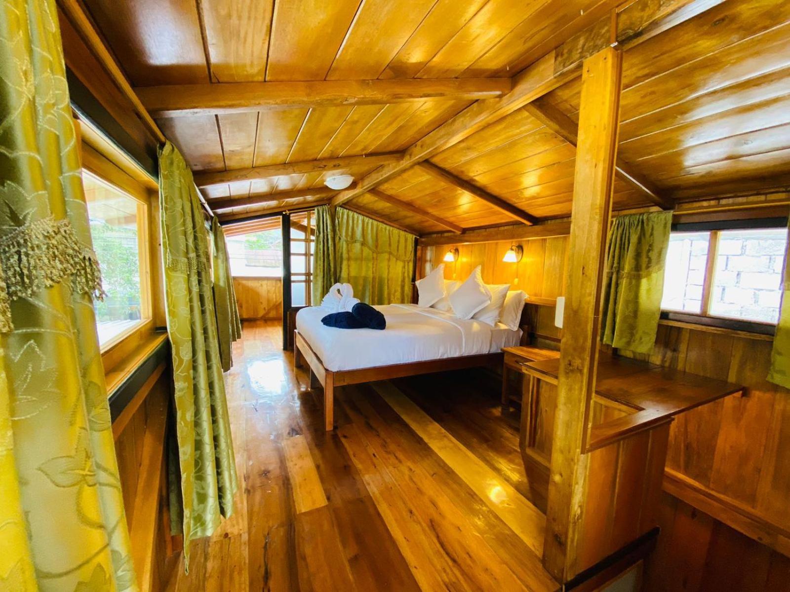 Guayabo Hostal Mindo Ruang foto