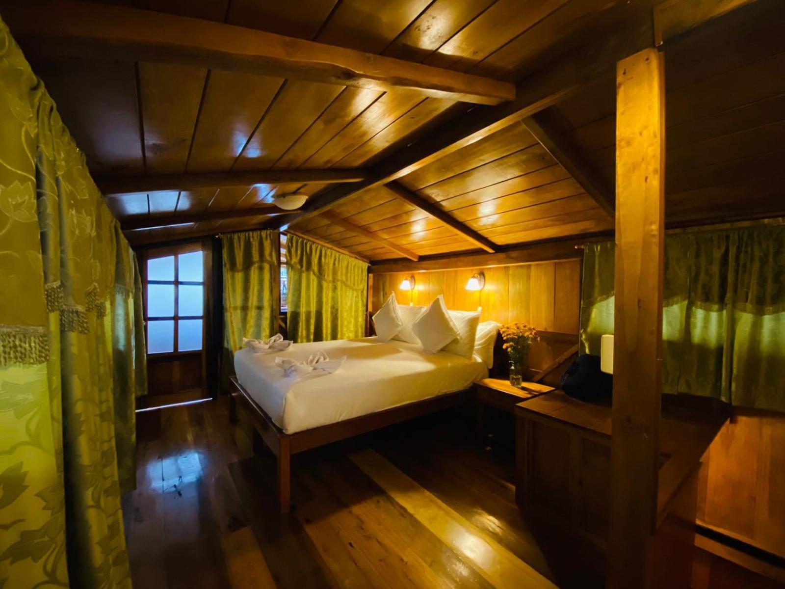 Guayabo Hostal Mindo Ruang foto