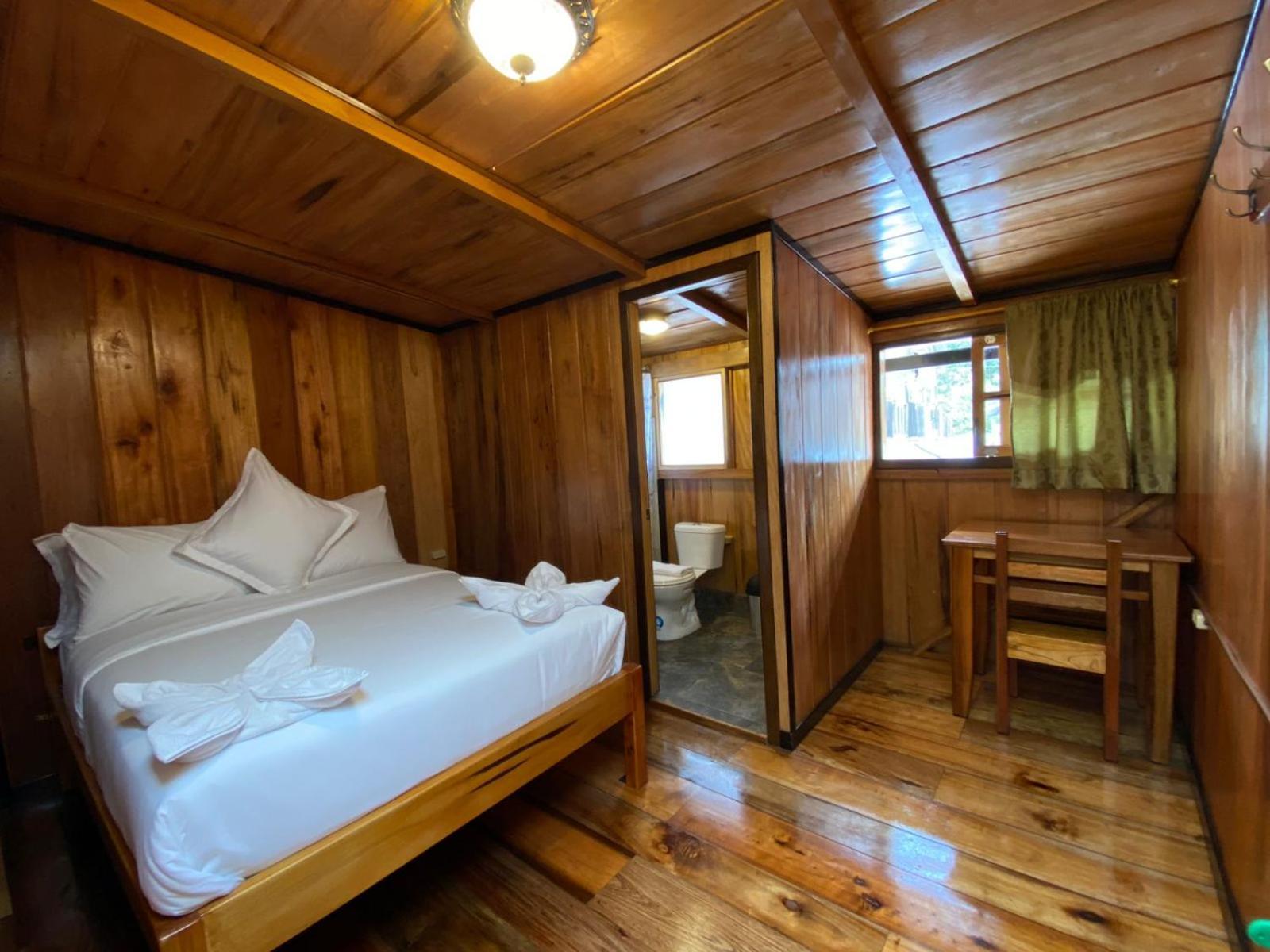 Guayabo Hostal Mindo Ruang foto