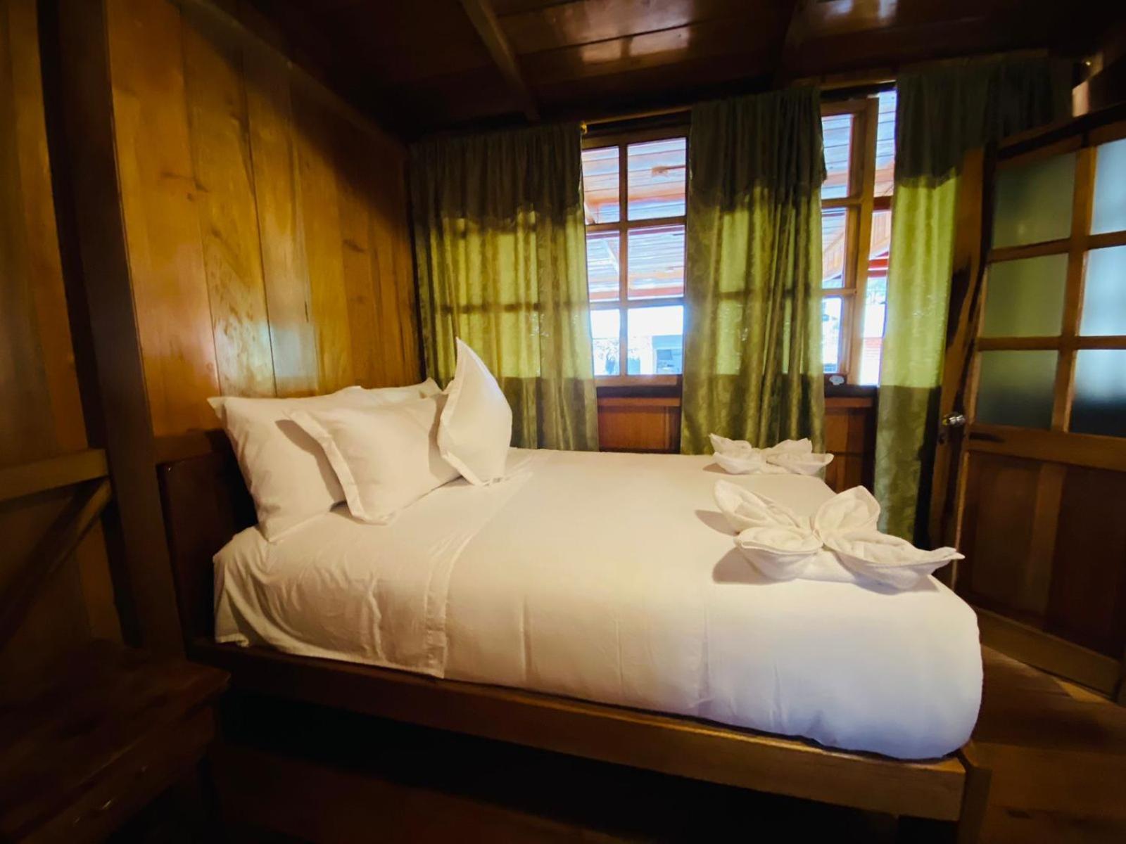 Guayabo Hostal Mindo Ruang foto