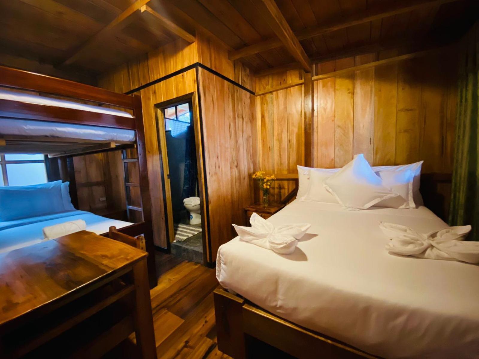 Guayabo Hostal Mindo Ruang foto