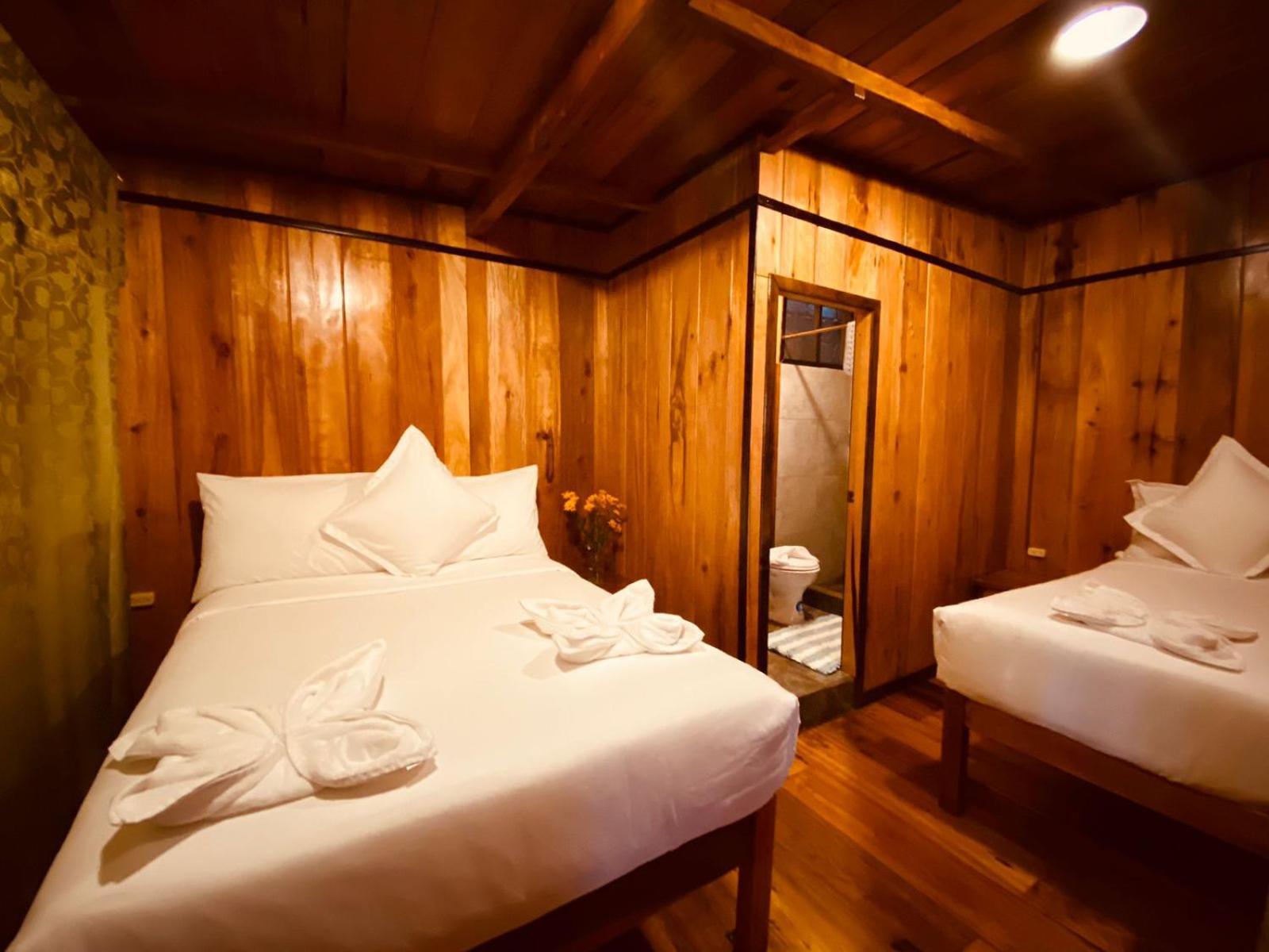 Guayabo Hostal Mindo Ruang foto