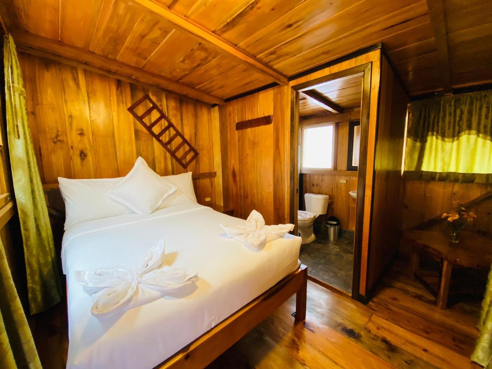 Guayabo Hostal Mindo Ruang foto
